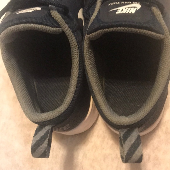 Navy blue Nike’s - Picture 6 of 6